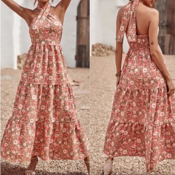 Boho gypsy floral halter maxi dress - Picture 3 of 3